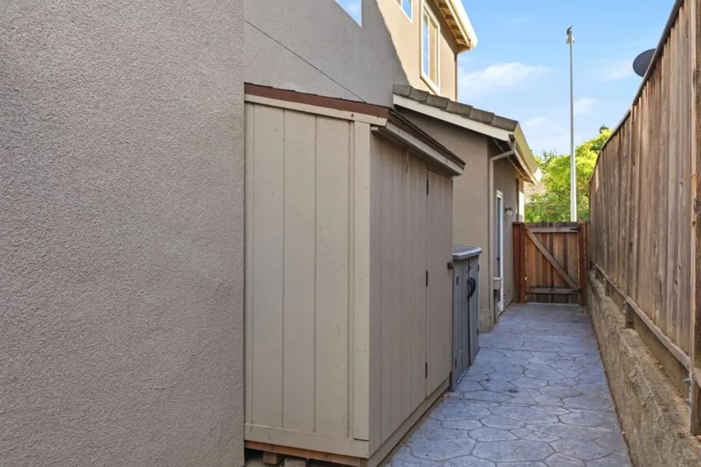 1487 Partridge Drive Gilroy, CA 95020