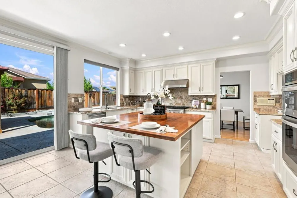 1487 Partridge Drive Gilroy, CA 95020