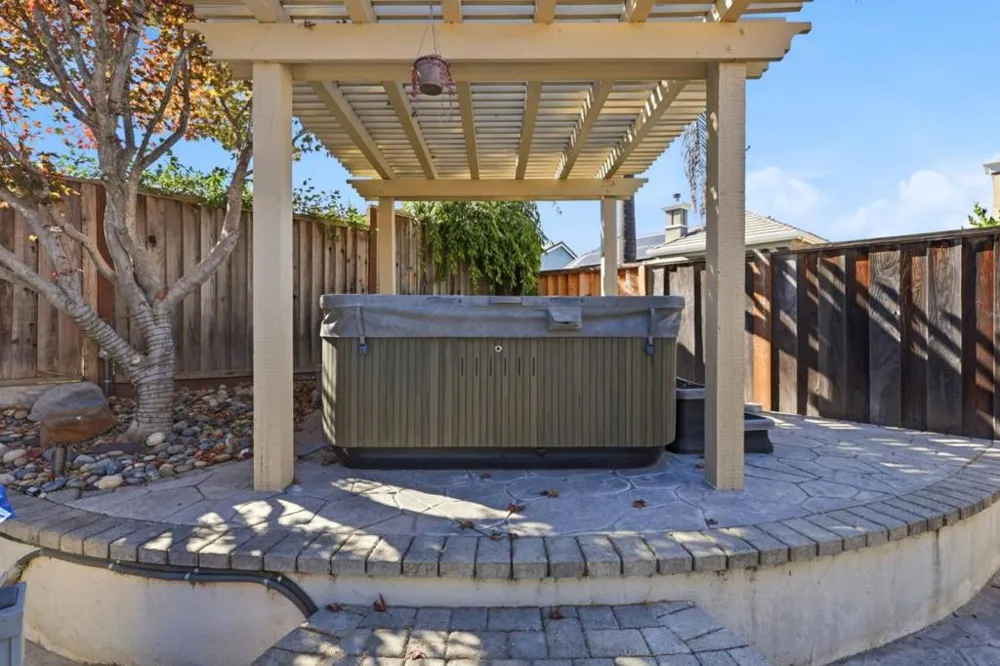 1487 Partridge Drive Gilroy, CA 95020