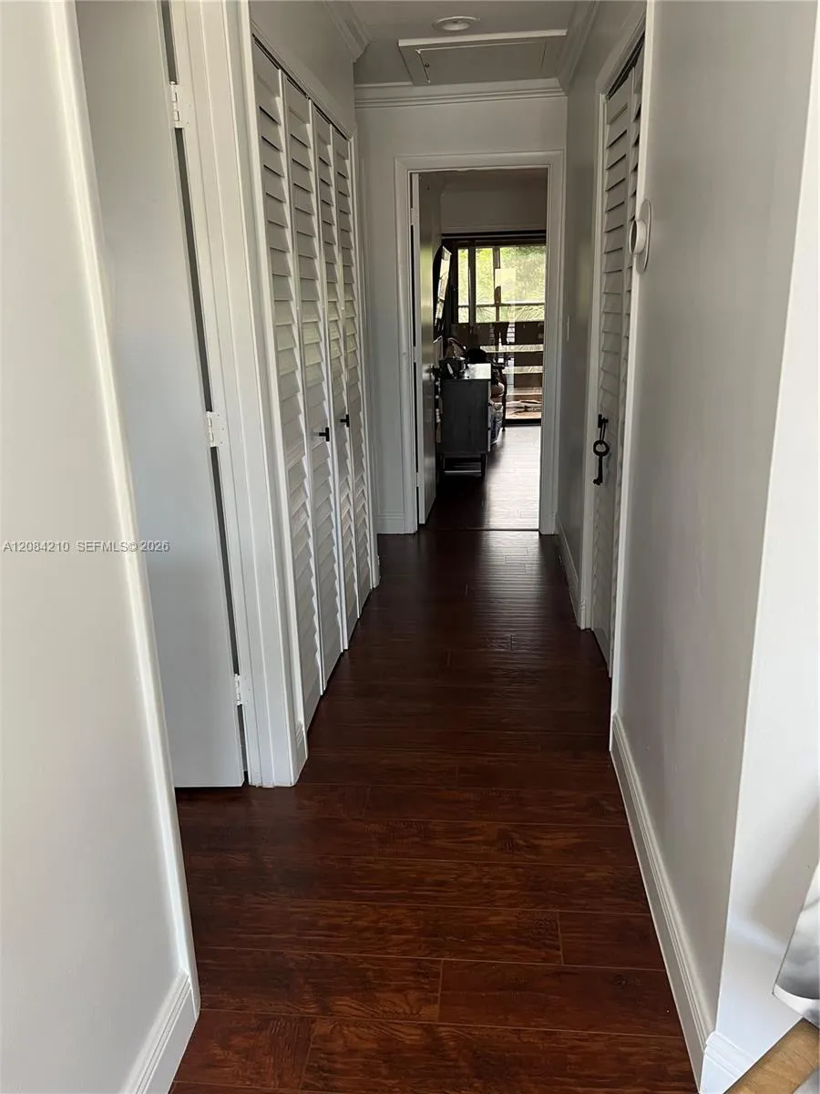 141 SW 96th Ter #305 Plantation, FL 33324