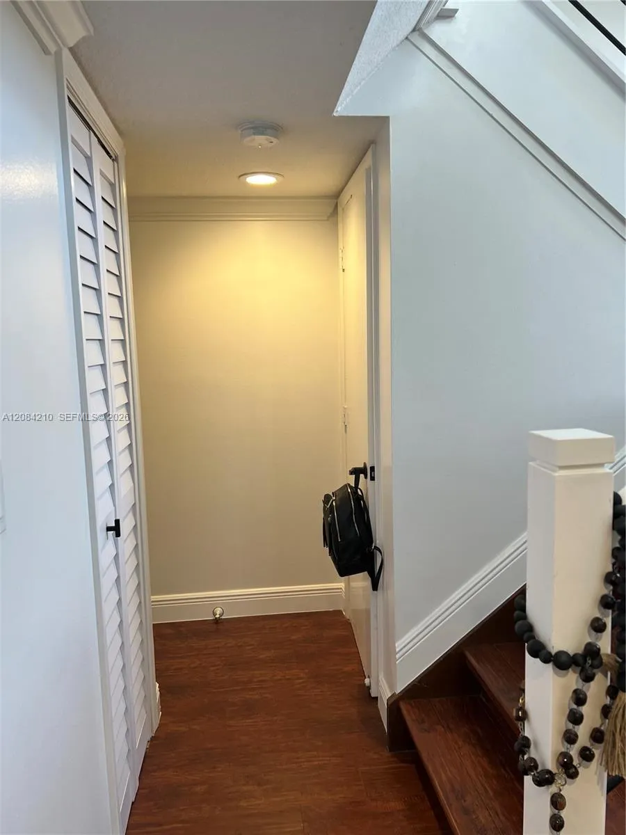 141 SW 96th Ter #305 Plantation, FL 33324