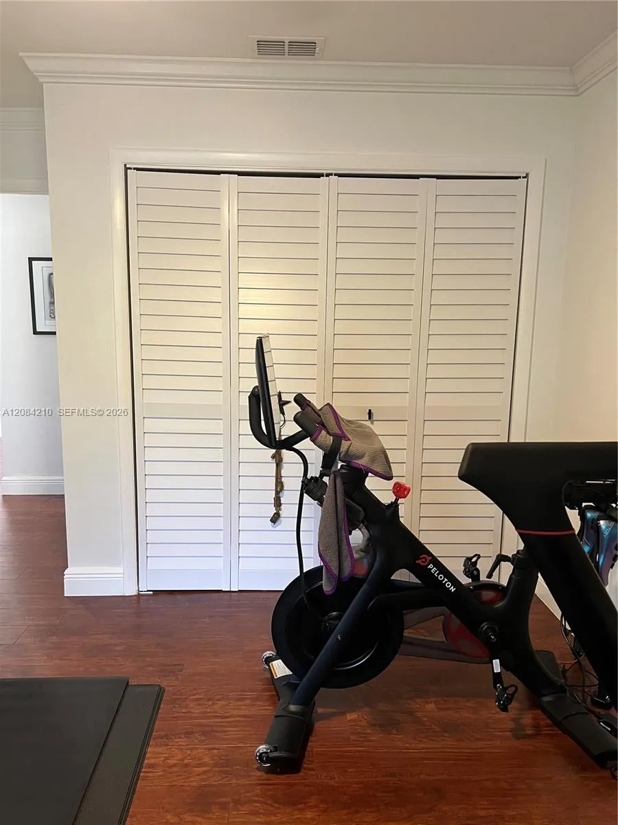 141 SW 96th Ter #305 Plantation, FL 33324