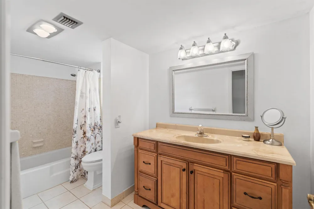 3050 NE 47TH COURT #108 Fort Lauderdale, FL 33308