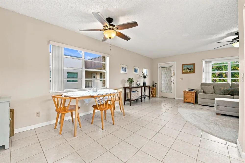479 Burgundy J Delray Beach, FL 33484