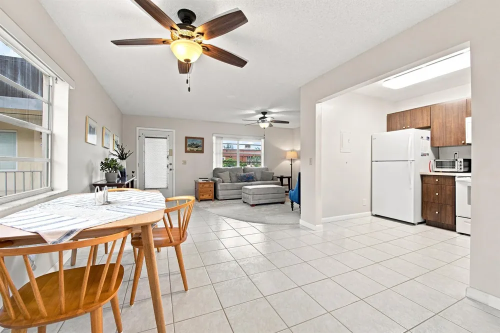 479 Burgundy J Delray Beach, FL 33484