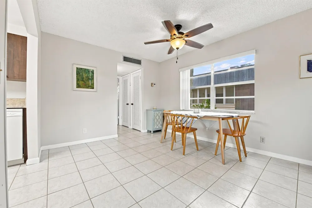 479 Burgundy J Delray Beach, FL 33484