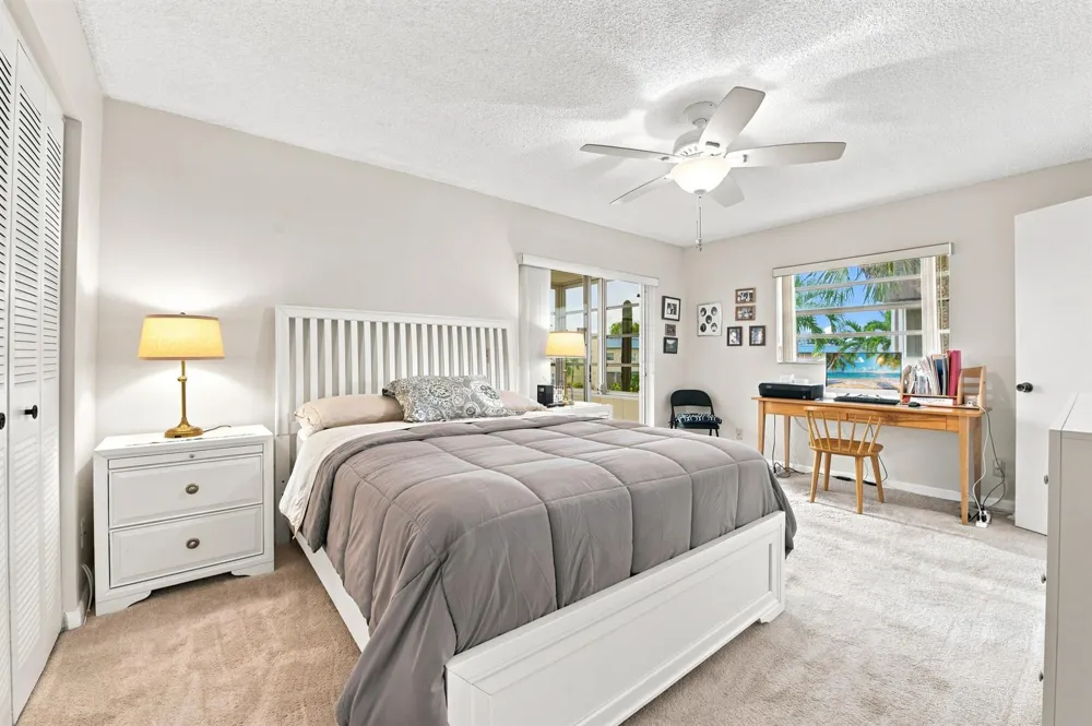 479 Burgundy J Delray Beach, FL 33484