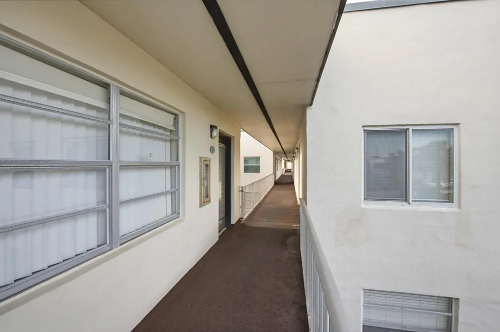 479 Burgundy J Delray Beach, FL 33484