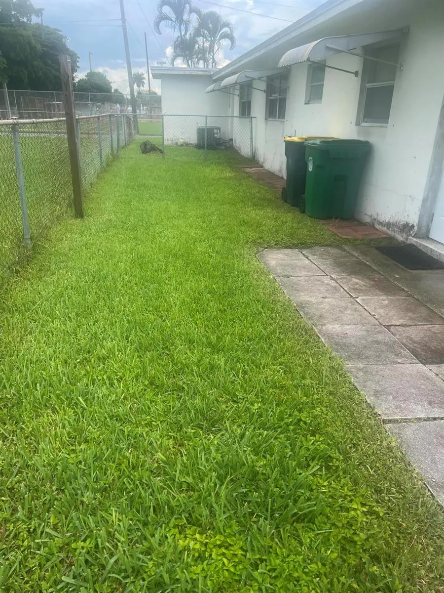 220 NE 1st Street #2 Dania Beach, FL 33004