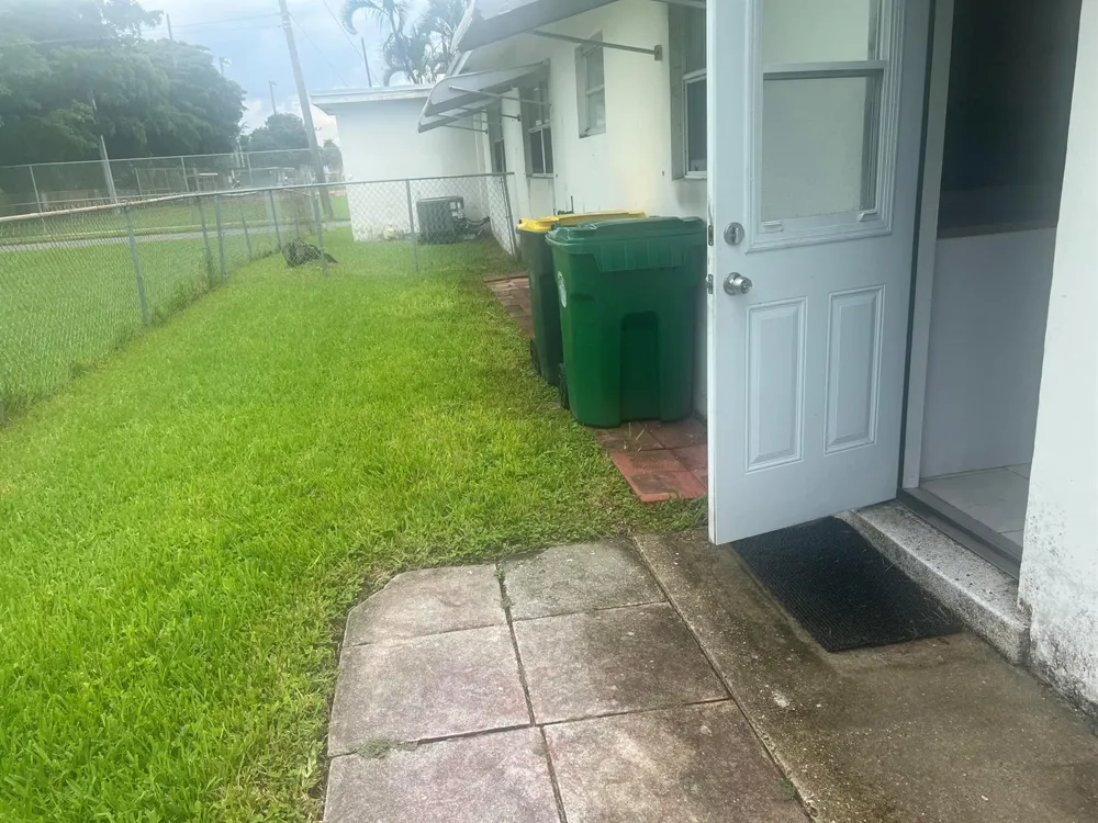 220 NE 1st Street #2 Dania Beach, FL 33004