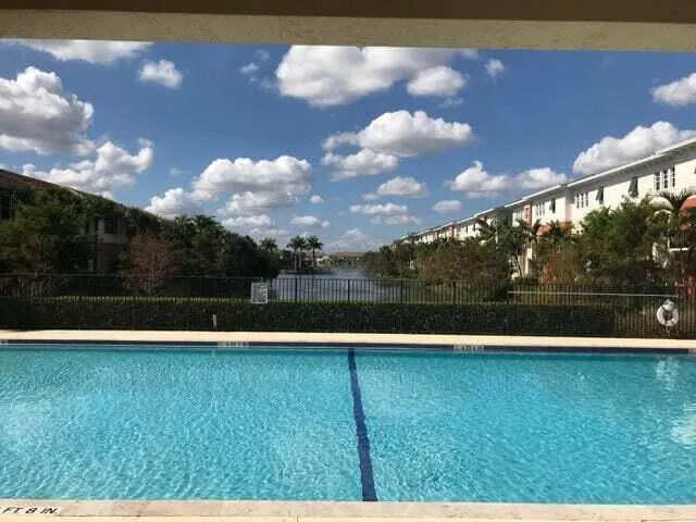 219 SW 7th Street Pompano Beach, FL 33060