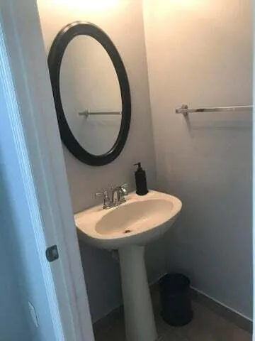 219 SW 7th Street Pompano Beach, FL 33060