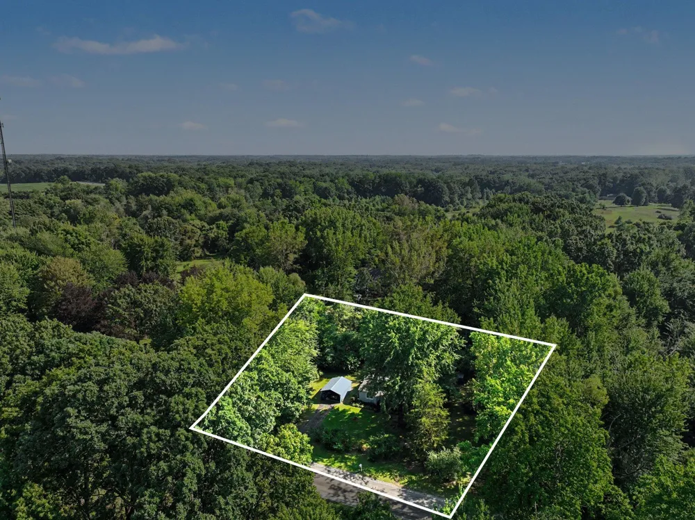 4650 Carmody Road Benton Charter Township, MI 49038