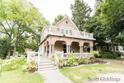 205 S Lincoln Street