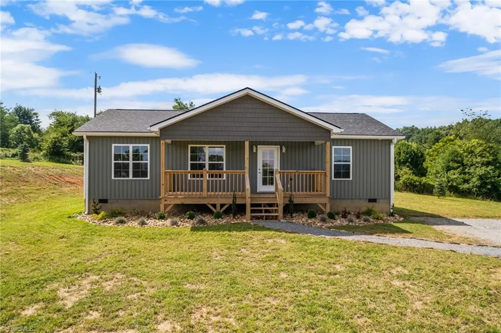 90 Millards Way Sparta, NC 28675