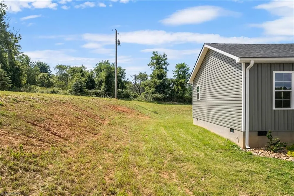 90 Millards Way Sparta, NC 28675