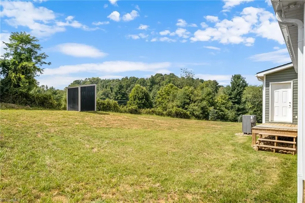 90 Millards Way Sparta, NC 28675