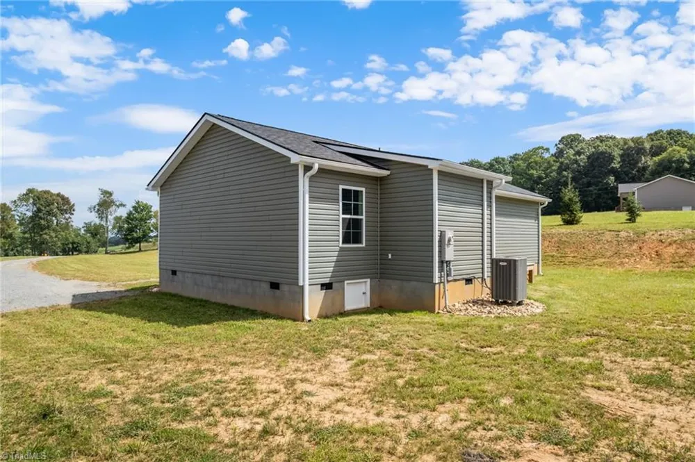 90 Millards Way Sparta, NC 28675