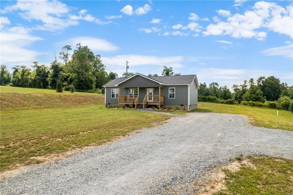 90 Millards Way Sparta, NC 28675