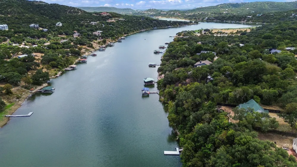 18221 Ledge Street Jonestown, TX 78645