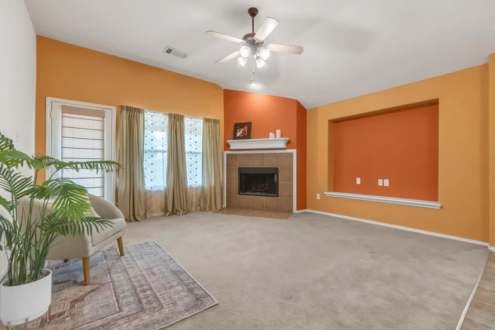 12117 Bellegrove Road Burleson, TX 76028