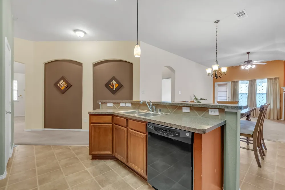 12117 Bellegrove Road Burleson, TX 76028