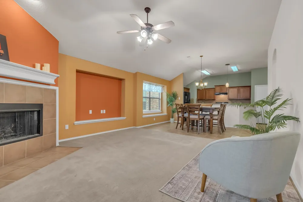12117 Bellegrove Road Burleson, TX 76028