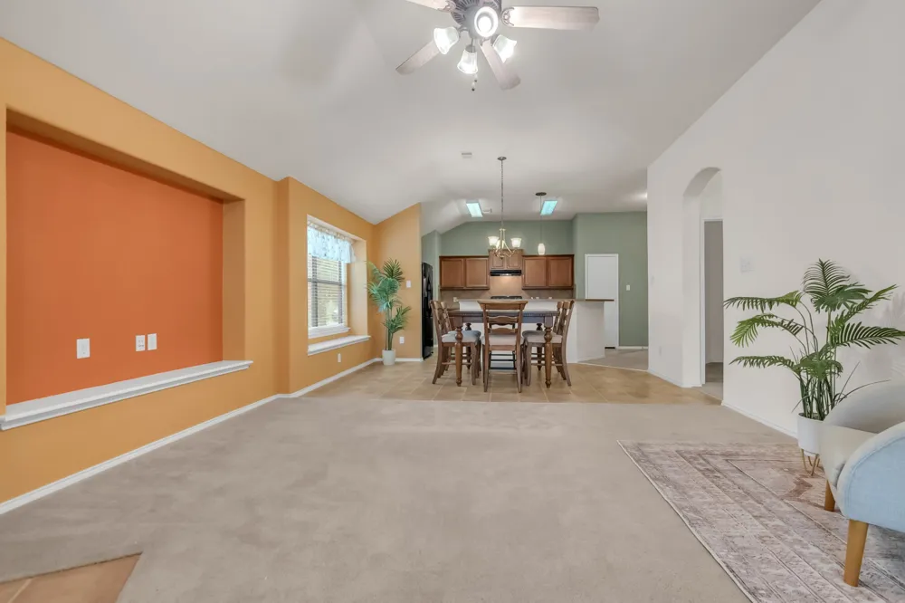 12117 Bellegrove Road Burleson, TX 76028