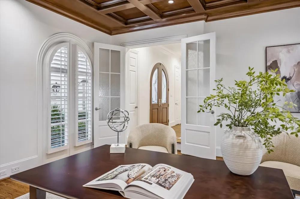 5034 Tangle Lane Houston, TX 77056