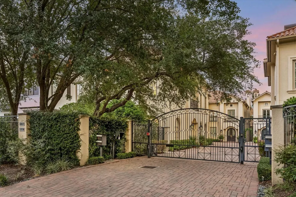 5034 Tangle Lane Houston, TX 77056