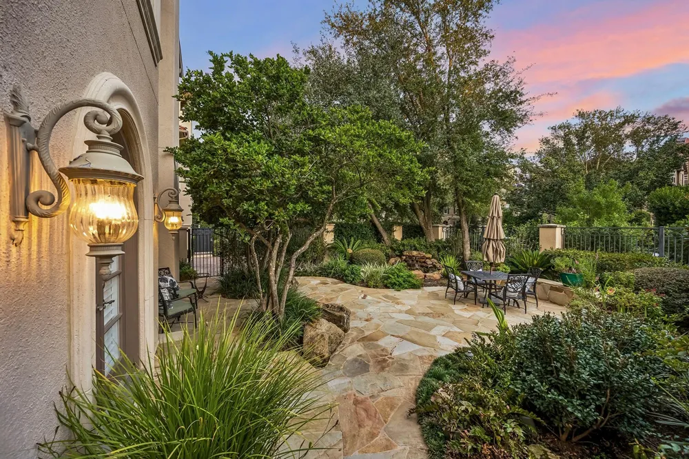 5034 Tangle Lane Houston, TX 77056