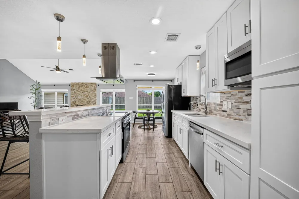 1931 Hilton Head Drive Missouri City, TX 77459