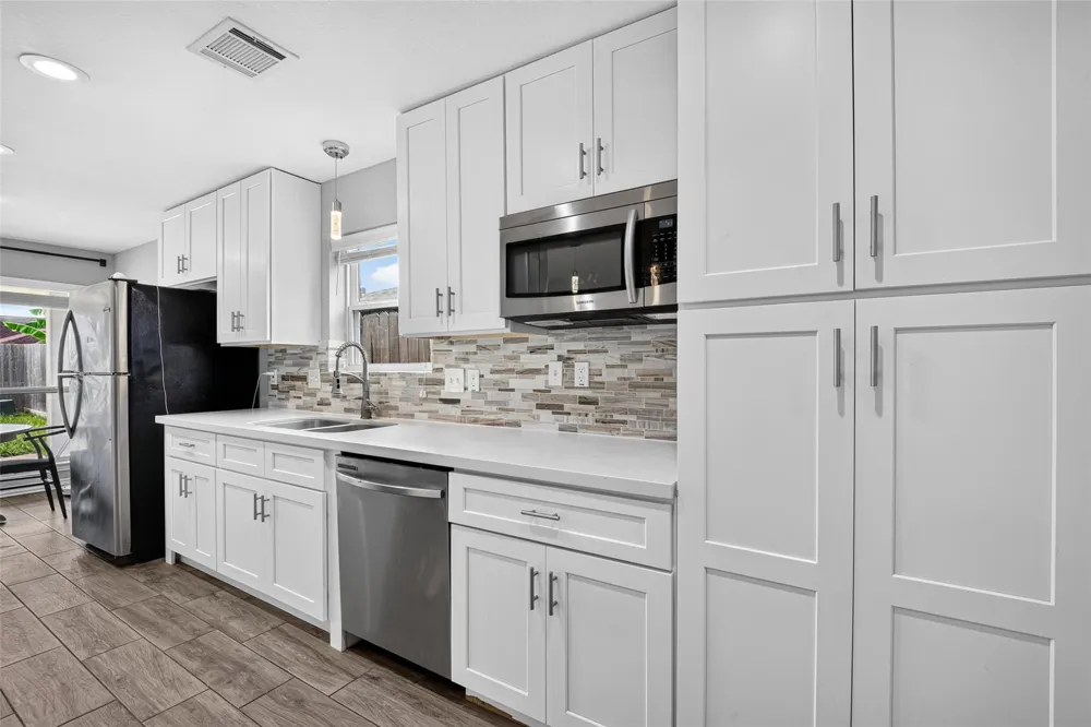 1931 Hilton Head Drive Missouri City, TX 77459