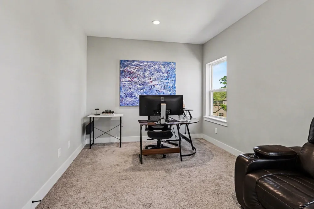825 Woodcrest Drive Houston, TX 77018