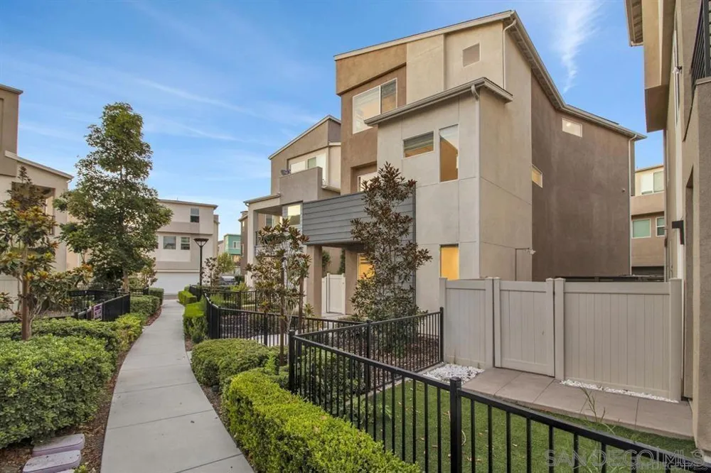 1808 Lynx Ter Chula Vista, CA 91915