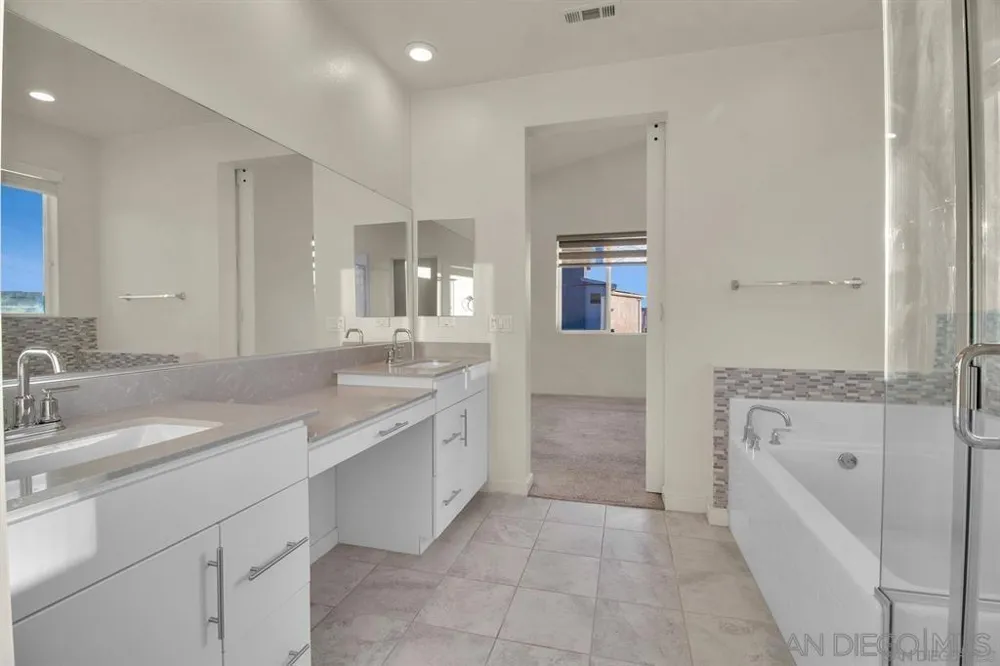 1808 Lynx Ter Chula Vista, CA 91915