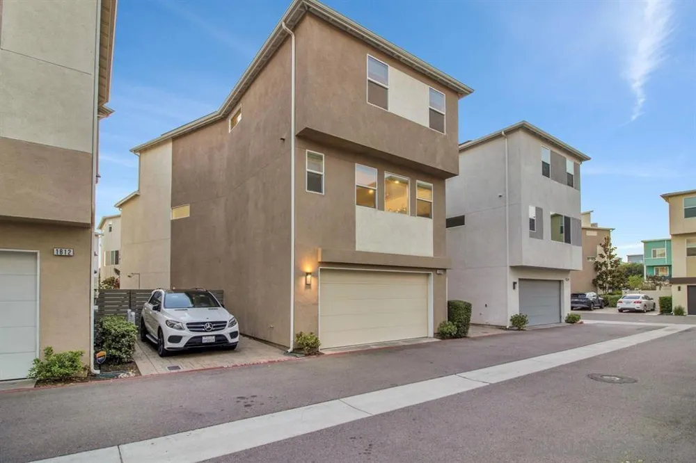 1808 Lynx Ter Chula Vista, CA 91915