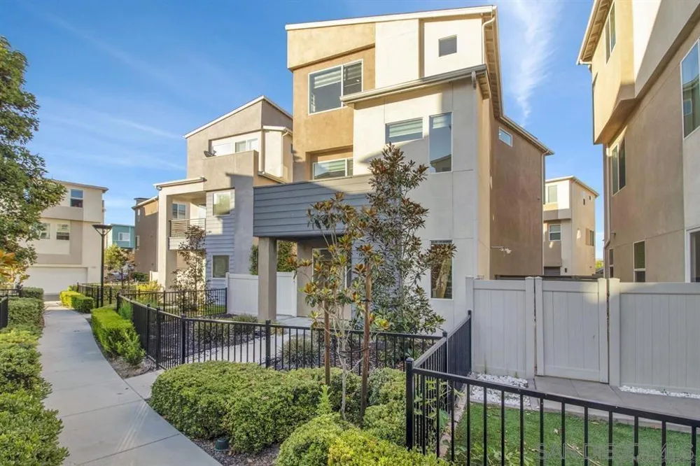1808 Lynx Ter Chula Vista, CA 91915