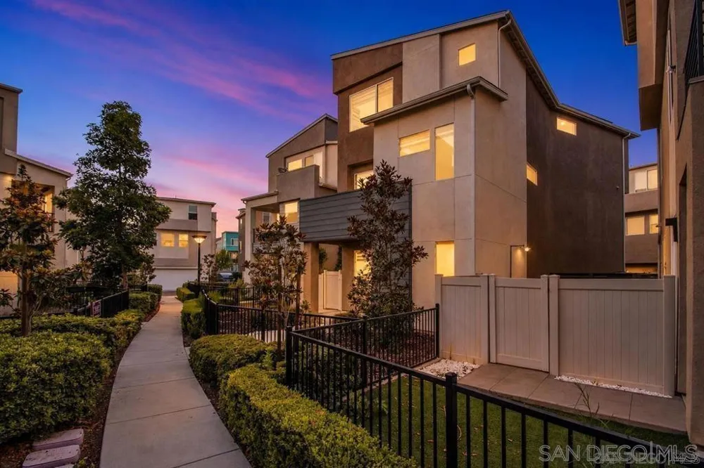1808 Lynx Ter Chula Vista, CA 91915