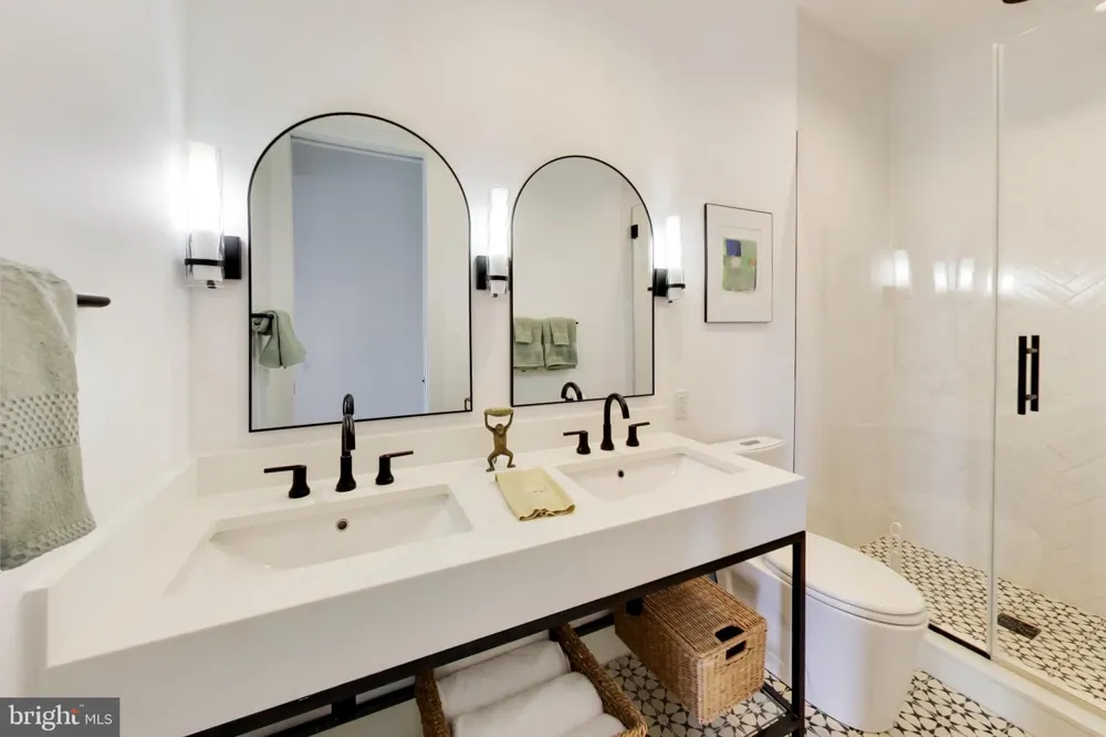 2030 16TH STREET NW #2 Washington, DC 20009