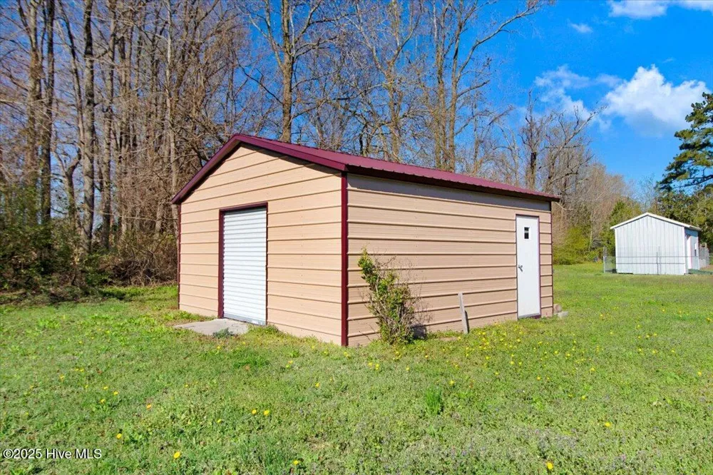 1676 Tommys Road Goldsboro, NC 27534