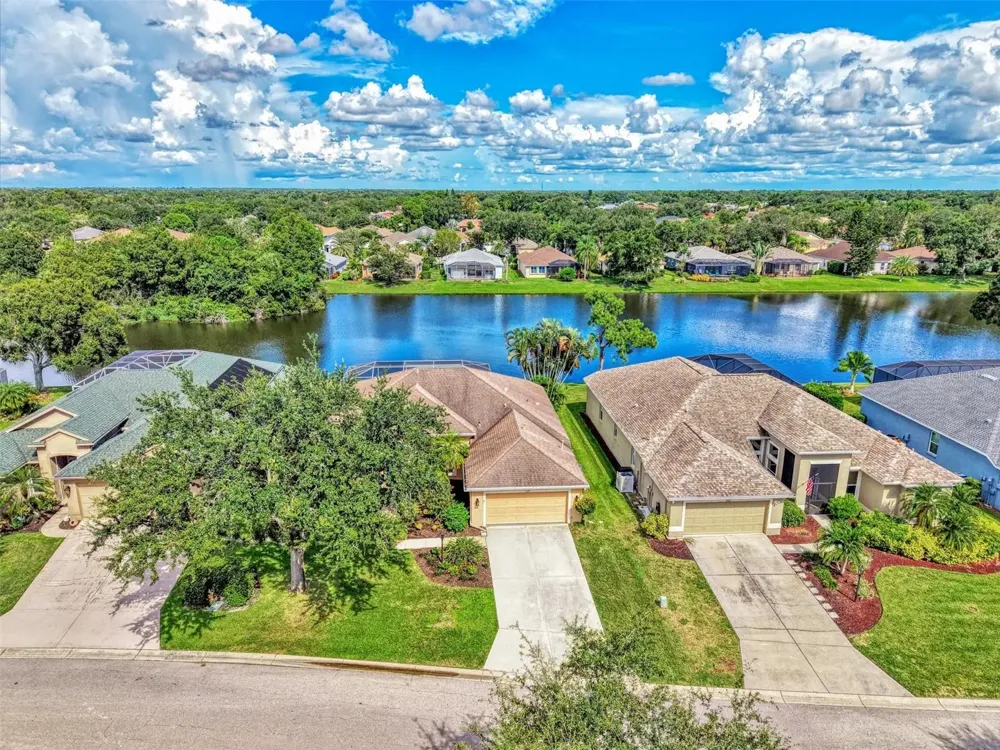 6721 CARLYLE LANE Sarasota, FL 34243