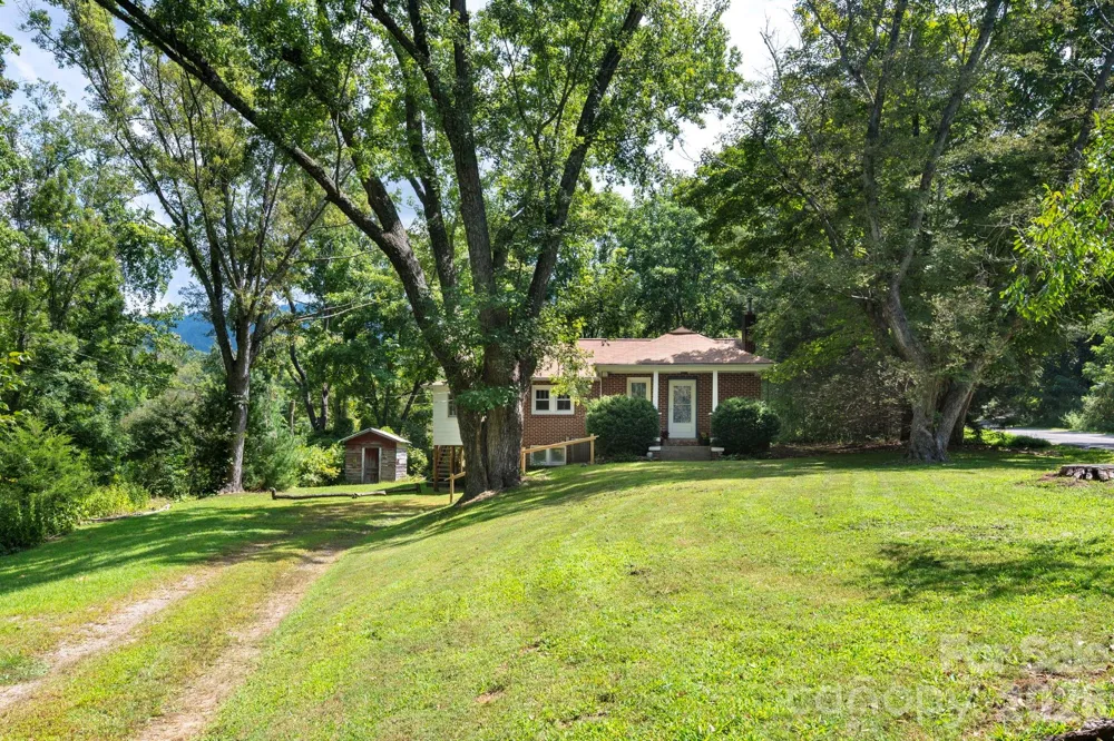 178 Shope Creek Road Asheville, NC 28805