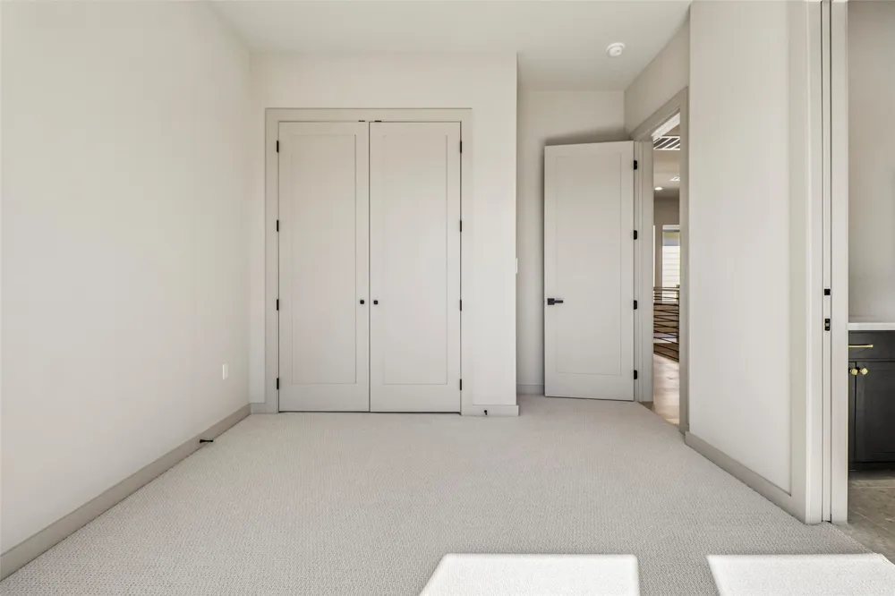 1842 Life Avenue Dallas, TX 75212