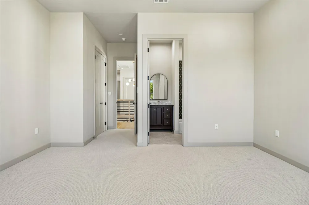1842 Life Avenue Dallas, TX 75212