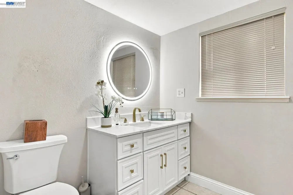 3814 Painted Pony Rd El Sobrante, CA 94803