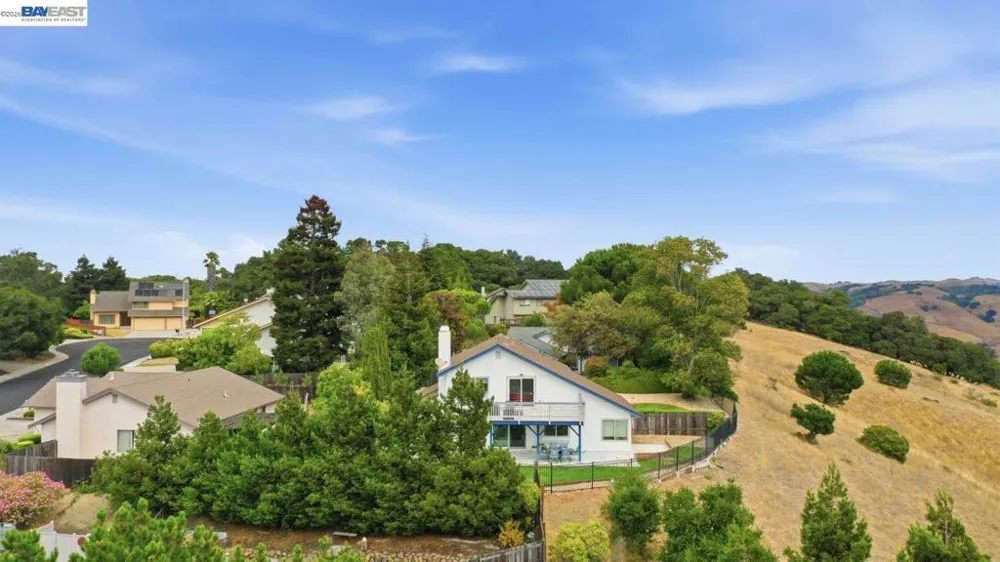3814 Painted Pony Rd El Sobrante, CA 94803