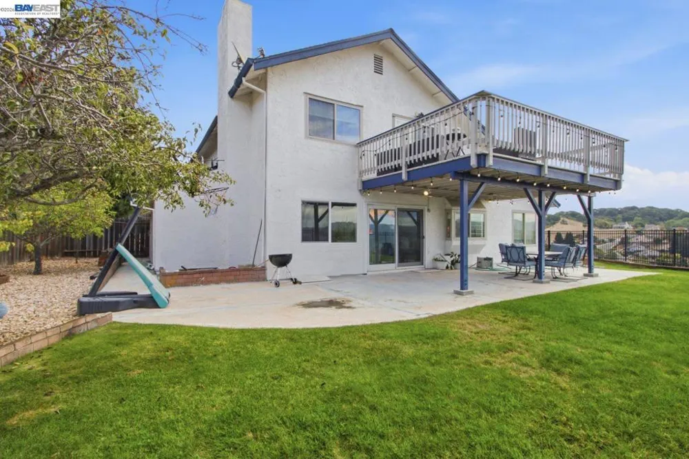 3814 Painted Pony Rd El Sobrante, CA 94803