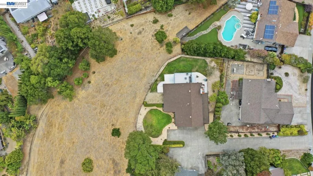 3814 Painted Pony Rd El Sobrante, CA 94803