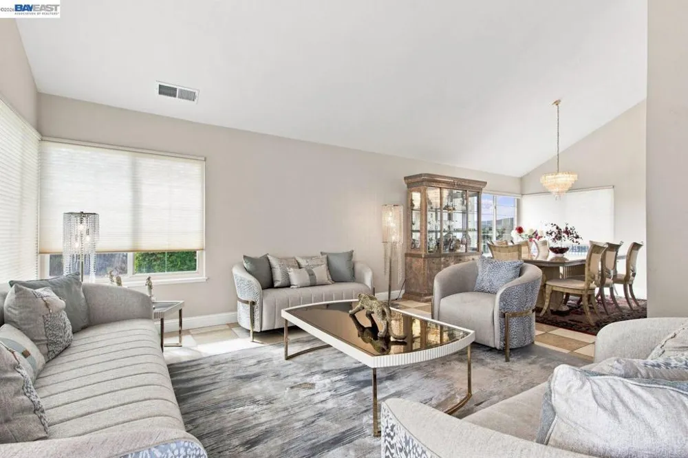 3814 Painted Pony Rd El Sobrante, CA 94803